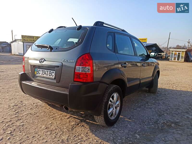 Позашляховик / Кросовер Hyundai Tucson 2009 в Тернополі фото 12 Позашляховик / Кросовер Hyundai Tucson 2009 в Тернополі