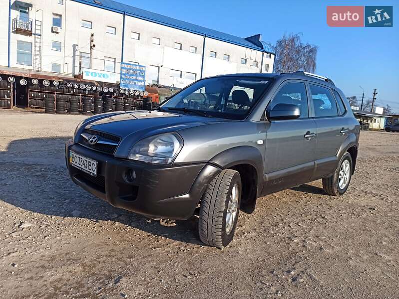 Позашляховик / Кросовер Hyundai Tucson 2009 в Тернополі фото 15 Позашляховик / Кросовер Hyundai Tucson 2009 в Тернополі