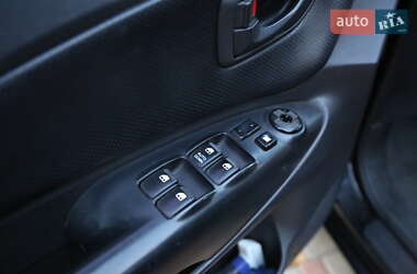 Внедорожник / Кроссовер Hyundai Tucson 2009 в 