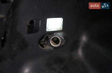 Внедорожник / Кроссовер Hyundai Tucson 2009 в 