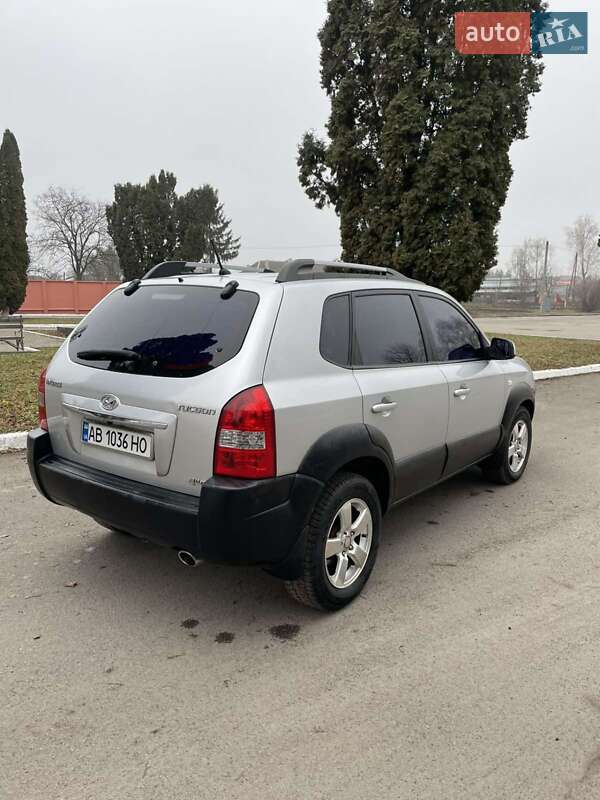 Внедорожник / Кроссовер Hyundai Tucson 2010 в Хмельнике