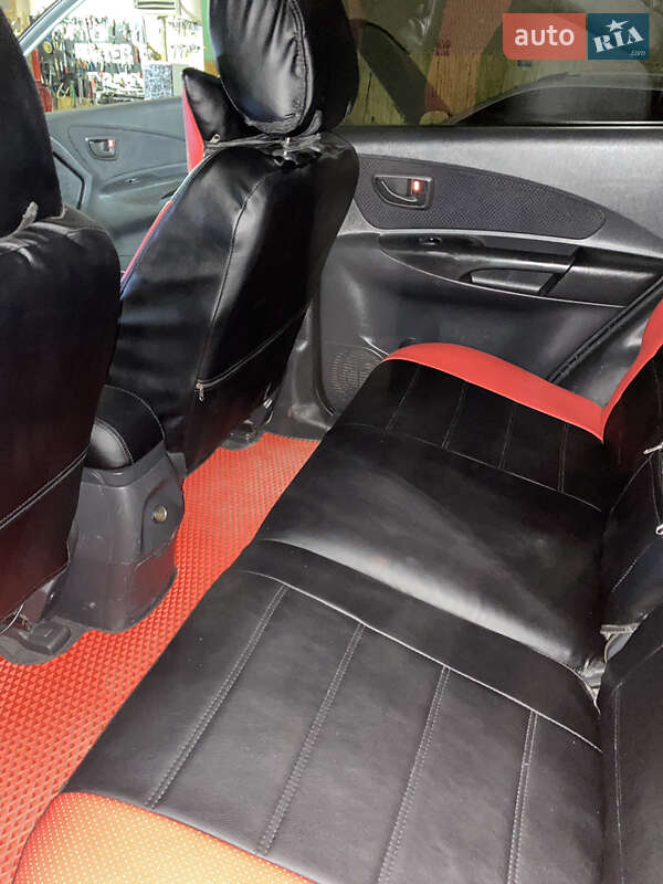 Позашляховик / Кросовер Hyundai Tucson 2008 в Малій Висці