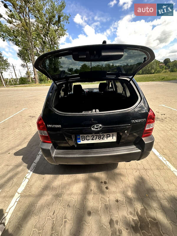 Позашляховик / Кросовер Hyundai Tucson 2008 в Львові