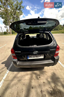 Внедорожник / Кроссовер Hyundai Tucson 2008 в 