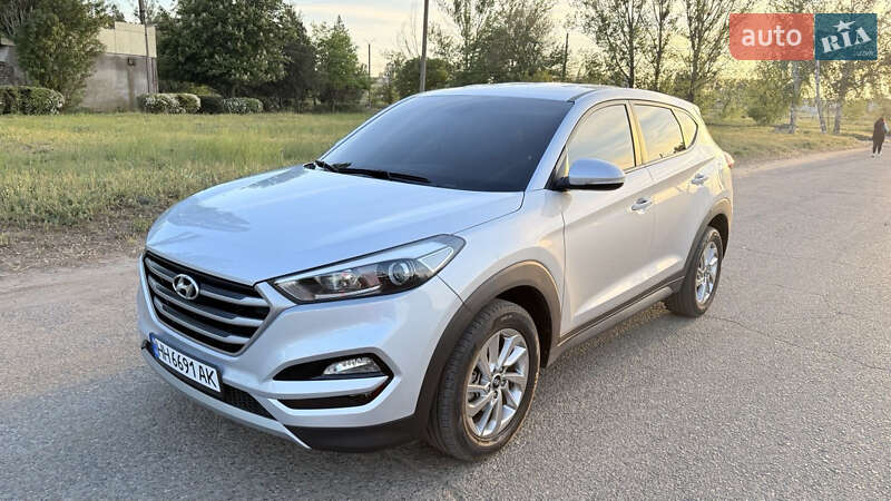 Внедорожник / Кроссовер Hyundai Tucson 2016 в Белгороде-Днестровском