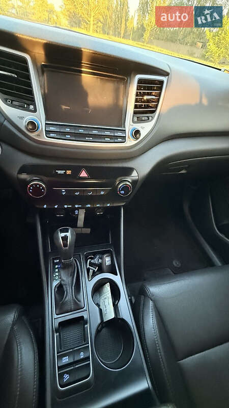 Внедорожник / Кроссовер Hyundai Tucson 2016 в Белгороде-Днестровском