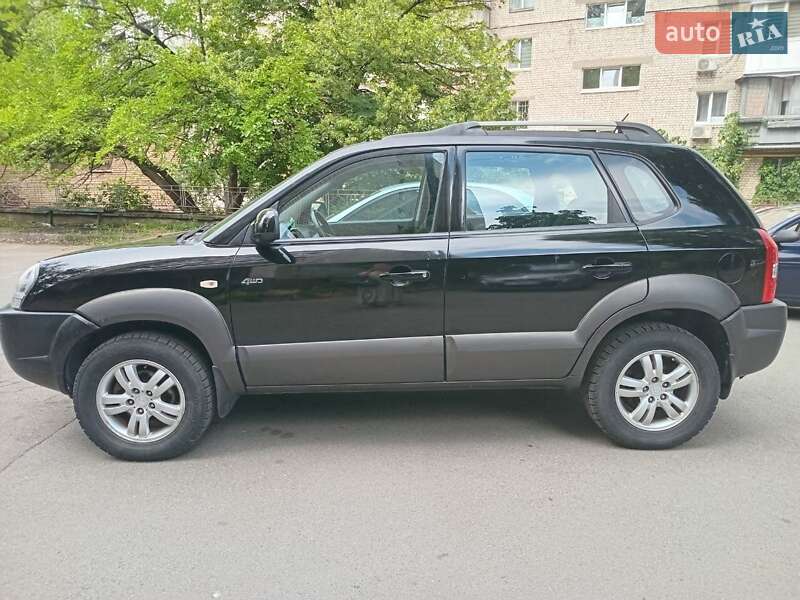 Позашляховик / Кросовер Hyundai Tucson 2006 в Києві