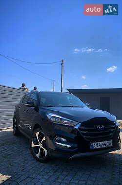 Позашляховик / Кросовер Hyundai Tucson 2016 в Житомирі