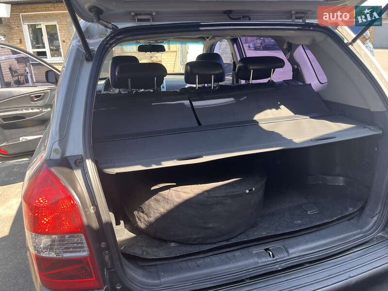 Позашляховик / Кросовер Hyundai Tucson 2007 в Києві