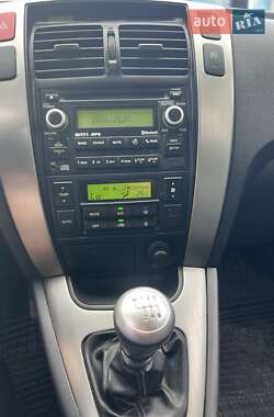 Внедорожник / Кроссовер Hyundai Tucson 2009 в 