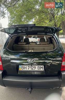 Внедорожник / Кроссовер Hyundai Tucson 2007 в 