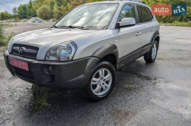 Внедорожник / Кроссовер Hyundai Tucson 2007 в Ромнах