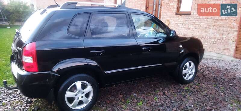 Позашляховик / Кросовер Hyundai Tucson 2006 в Рудки фото 14 Позашляховик / Кросовер Hyundai Tucson 2006 в Рудки