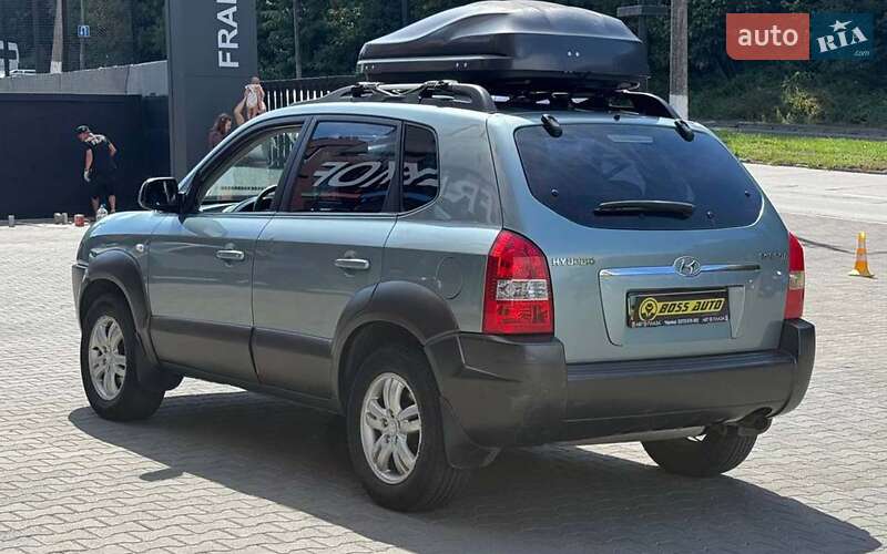 Позашляховик / Кросовер Hyundai Tucson 2006 в Чернівцях