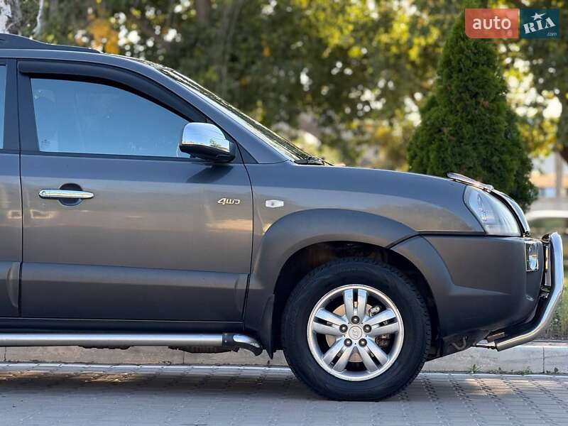 Позашляховик / Кросовер Hyundai Tucson 2007 в Києві