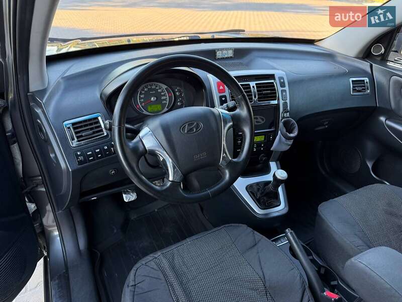Позашляховик / Кросовер Hyundai Tucson 2007 в Києві