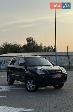 Позашляховик / Кросовер Hyundai Tucson 2008 в Нововолинську