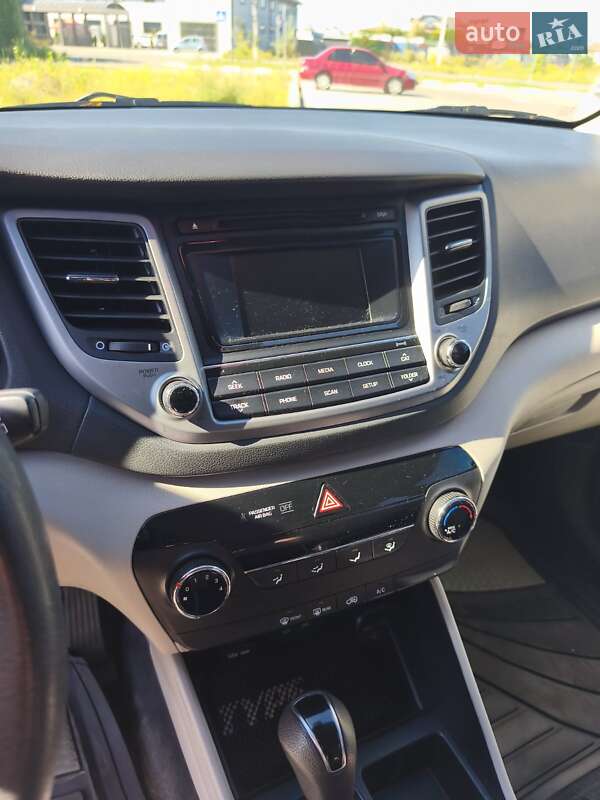 Позашляховик / Кросовер Hyundai Tucson 2017 в Києві