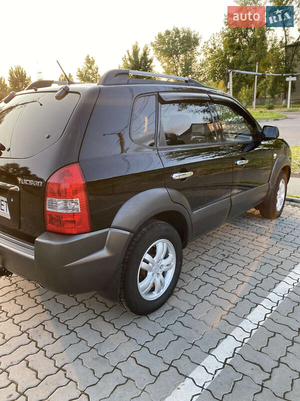 Позашляховик / Кросовер Hyundai Tucson 2008 в Калуші фото 4 Позашляховик / Кросовер Hyundai Tucson 2008 в Калуші