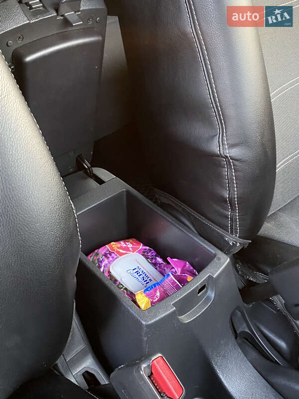 Позашляховик / Кросовер Hyundai Tucson 2008 в Калуші фото 20 Позашляховик / Кросовер Hyundai Tucson 2008 в Калуші