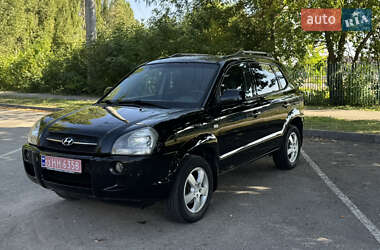 Внедорожник / Кроссовер Hyundai Tucson 2006 в 