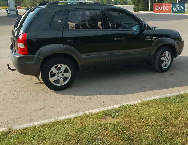 Позашляховик / Кросовер Hyundai Tucson 2005 в Краківці
