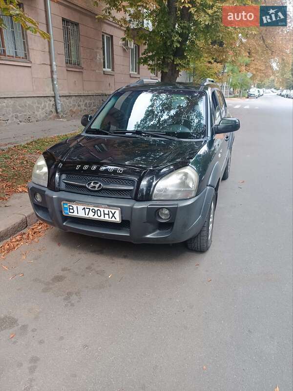 Позашляховик / Кросовер Hyundai Tucson 2007 в Полтаві