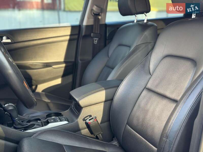 Позашляховик / Кросовер Hyundai Tucson 2017 в Одесі