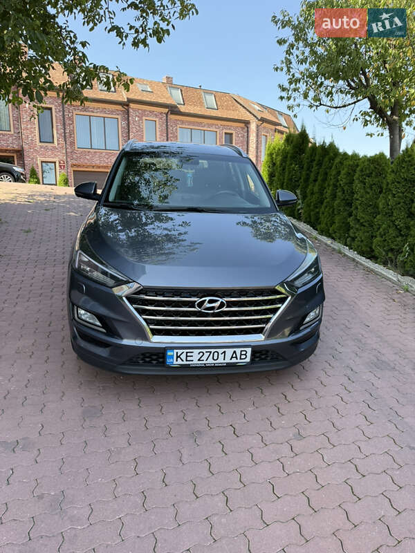 Позашляховик / Кросовер Hyundai Tucson 2019 в Чернівцях