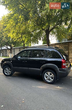 Внедорожник / Кроссовер Hyundai Tucson 2008 в 