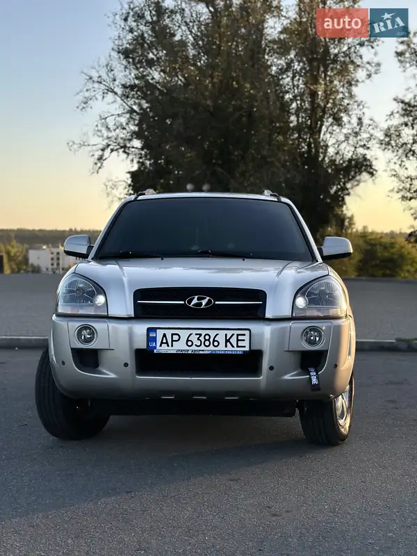 Hyundai Tucson 2008 VIN KMHJN81B18U900717 фото оголошення 2 з 48