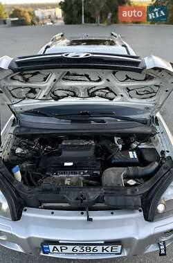Внедорожник / Кроссовер Hyundai Tucson 2008 в  фото 17 Внедорожник / Кроссовер Hyundai Tucson 2008 в
