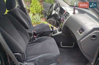 Внедорожник / Кроссовер Hyundai Tucson 2007 в 