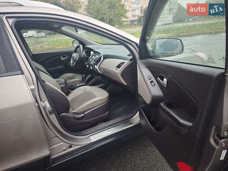 Внедорожник / Кроссовер Hyundai Tucson 2013 в Каменец-Подольском