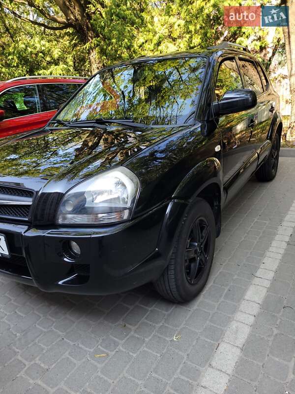 Позашляховик / Кросовер Hyundai Tucson 2009 в Городку