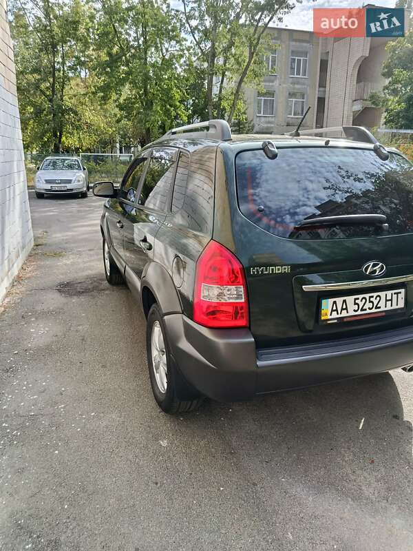 Позашляховик / Кросовер Hyundai Tucson 2008 в Києві