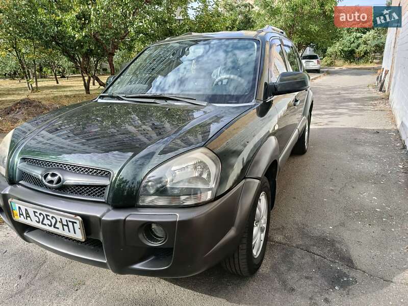 Позашляховик / Кросовер Hyundai Tucson 2008 в Києві