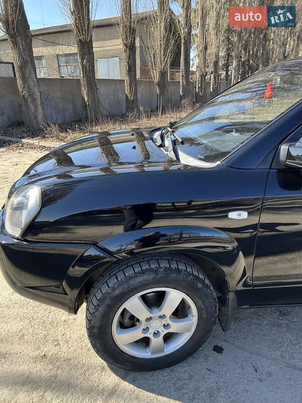 Позашляховик / Кросовер Hyundai Tucson 2007 в Чернівцях