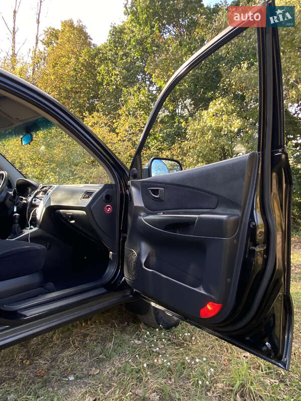 Позашляховик / Кросовер Hyundai Tucson 2006 в Києві