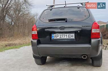 Позашляховик / Кросовер Hyundai Tucson 2008 в  фото 4 Позашляховик / Кросовер Hyundai Tucson 2008 в