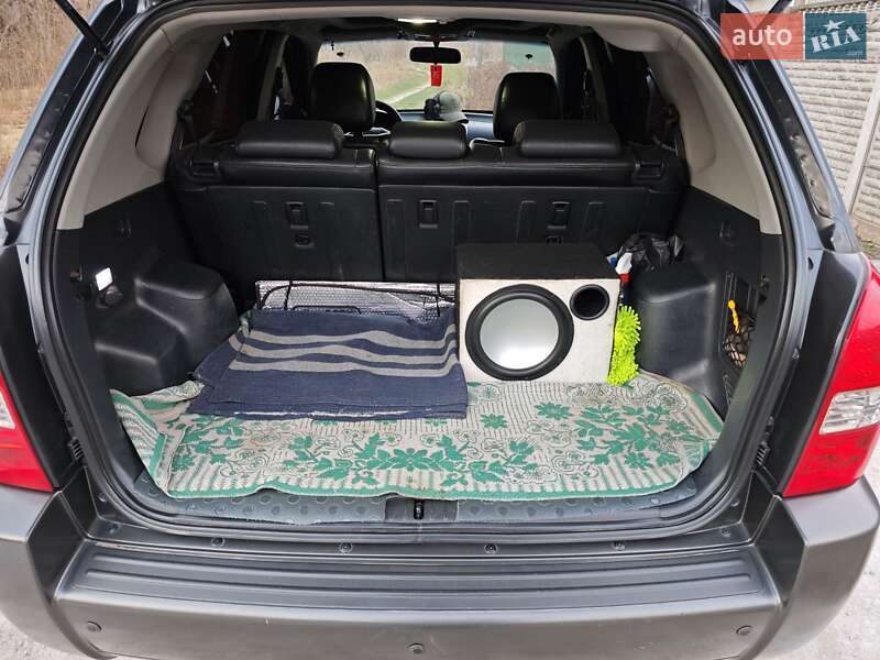 Внедорожник / Кроссовер Hyundai Tucson 2008 в Запорожье фото 13 Внедорожник / Кроссовер Hyundai Tucson 2008 в Запорожье