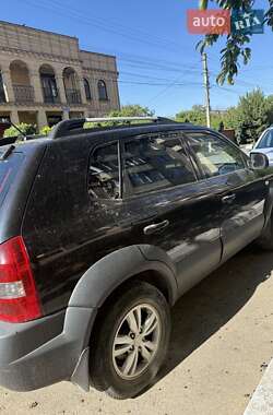 Внедорожник / Кроссовер Hyundai Tucson 2012 в 