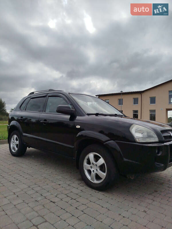 Внедорожник / Кроссовер Hyundai Tucson 2007 в 