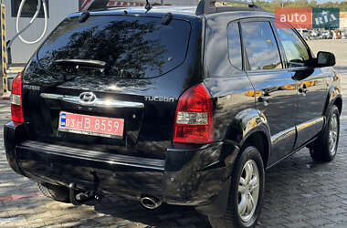 Внедорожник / Кроссовер Hyundai Tucson 2006 в 