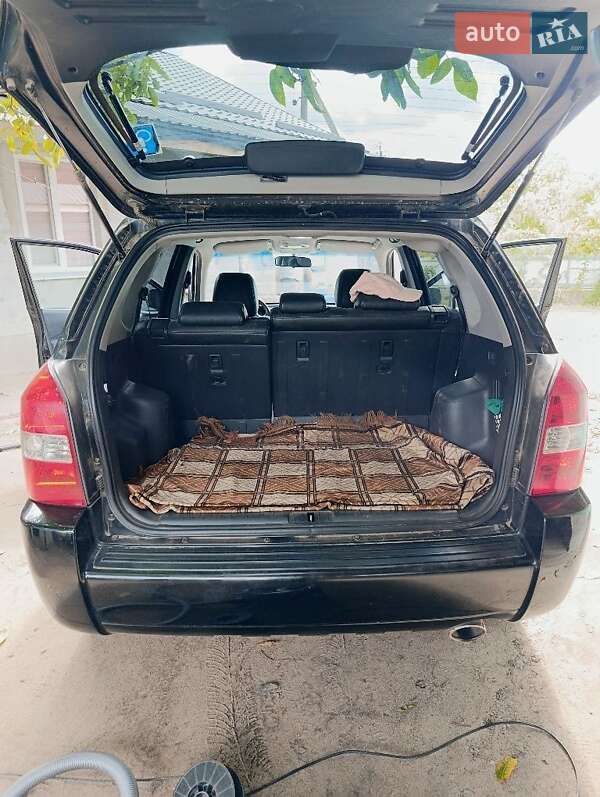 Позашляховик / Кросовер Hyundai Tucson 2006 в Гайвороні