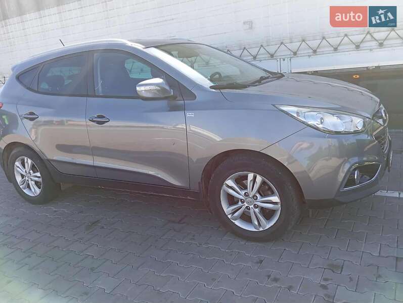 Внедорожник / Кроссовер Hyundai Tucson 2013 в Стрые