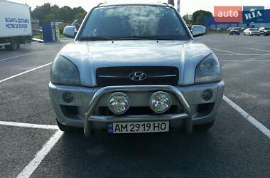 Внедорожник / Кроссовер Hyundai Tucson 2006 в 