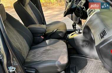 Внедорожник / Кроссовер Hyundai Tucson 2009 в 