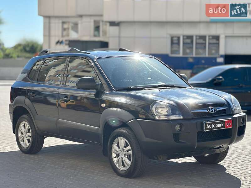 Позашляховик / Кросовер Hyundai Tucson 2011 в Одесі