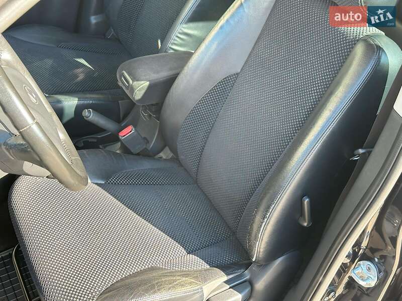 Позашляховик / Кросовер Hyundai Tucson 2011 в Одесі